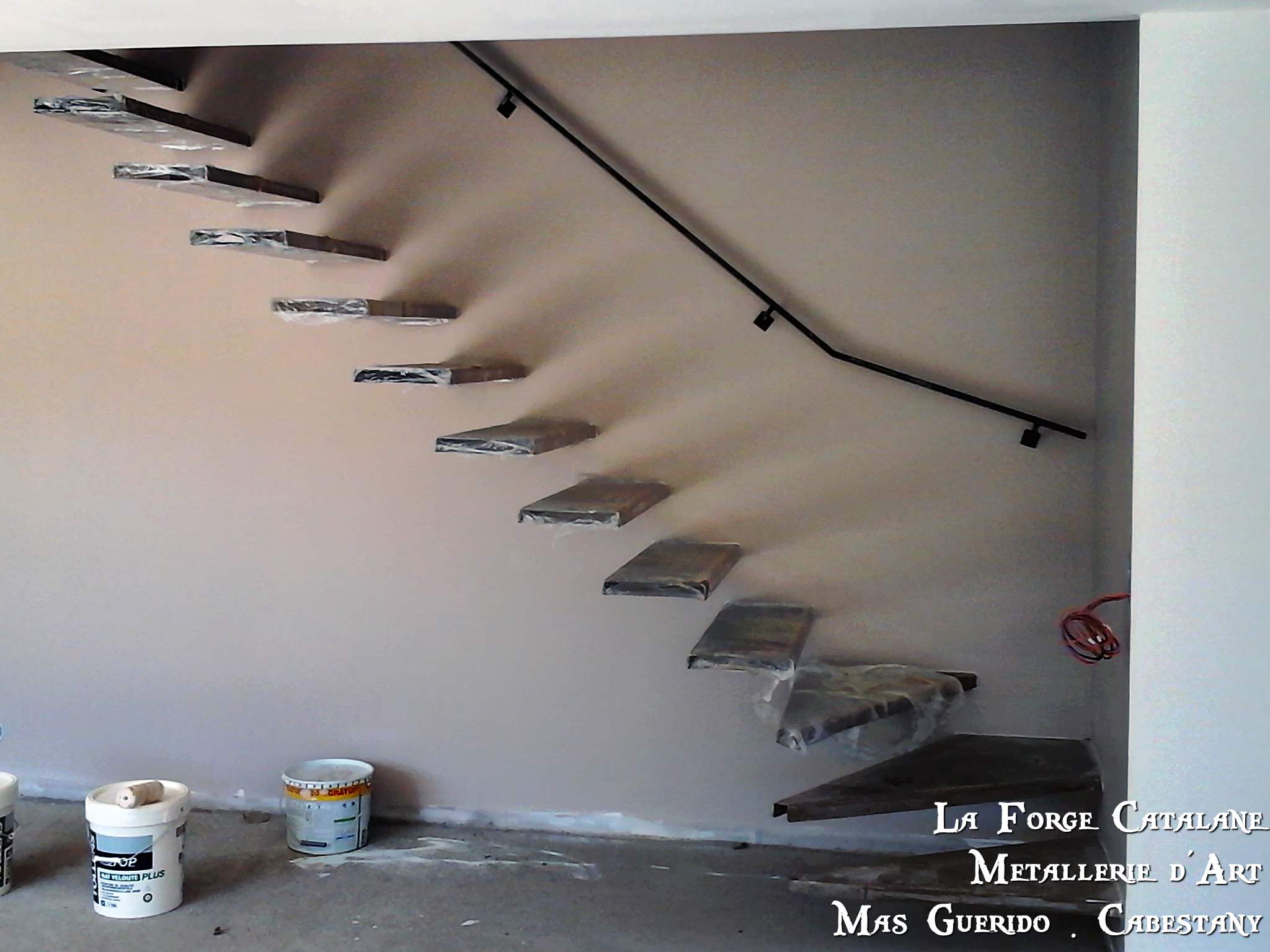 escalier marches suspendues quart tournant forge catalane forge catalane (11).jpg